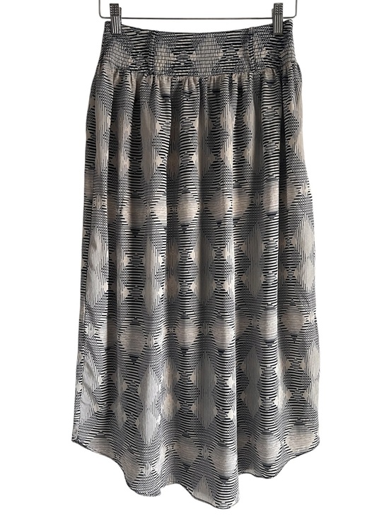 Greylin Dresses & Skirts - Greylin gathered geometric print silky midi skirt size XS excellent condition